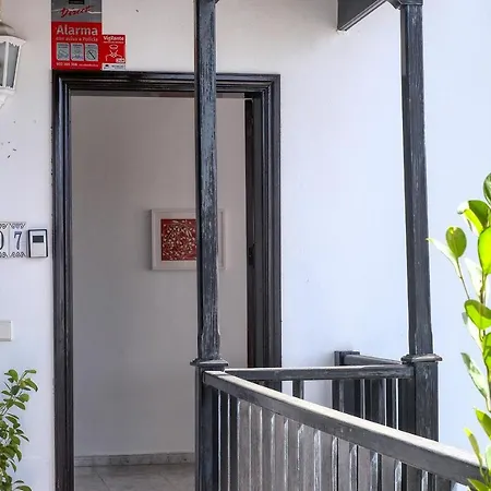 Casa Atlantida-quiet House With Balcony And Fast Wifi Feriehus Costa Teguise