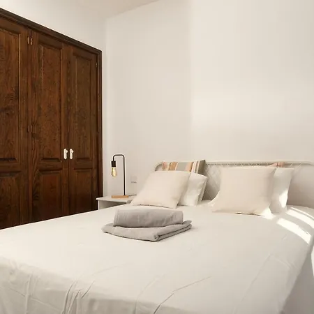 Casa Atlantida-quiet House With Balcony And Fast Wifi Feriehus Costa Teguise